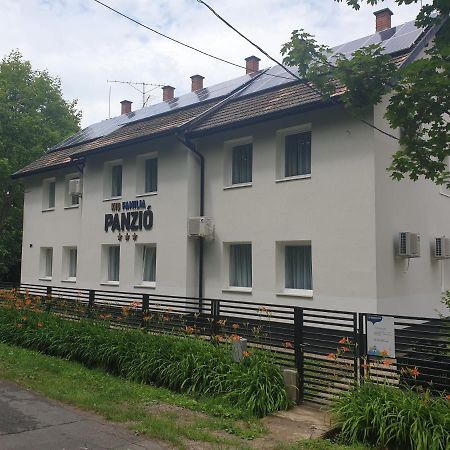 Kid Família Panzió Balatonszárszó Acomodação com café da manhã Exterior foto
