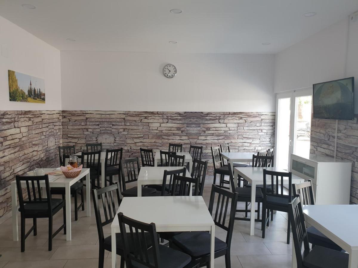 Kid Família Panzió Balatonszárszó Acomodação com café da manhã Exterior foto