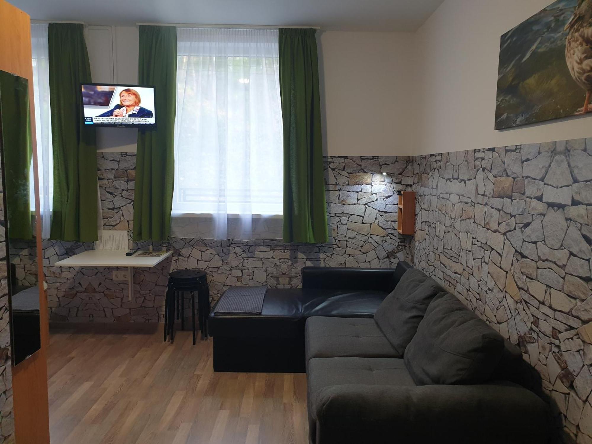 Kid Família Panzió Balatonszárszó Acomodação com café da manhã Exterior foto